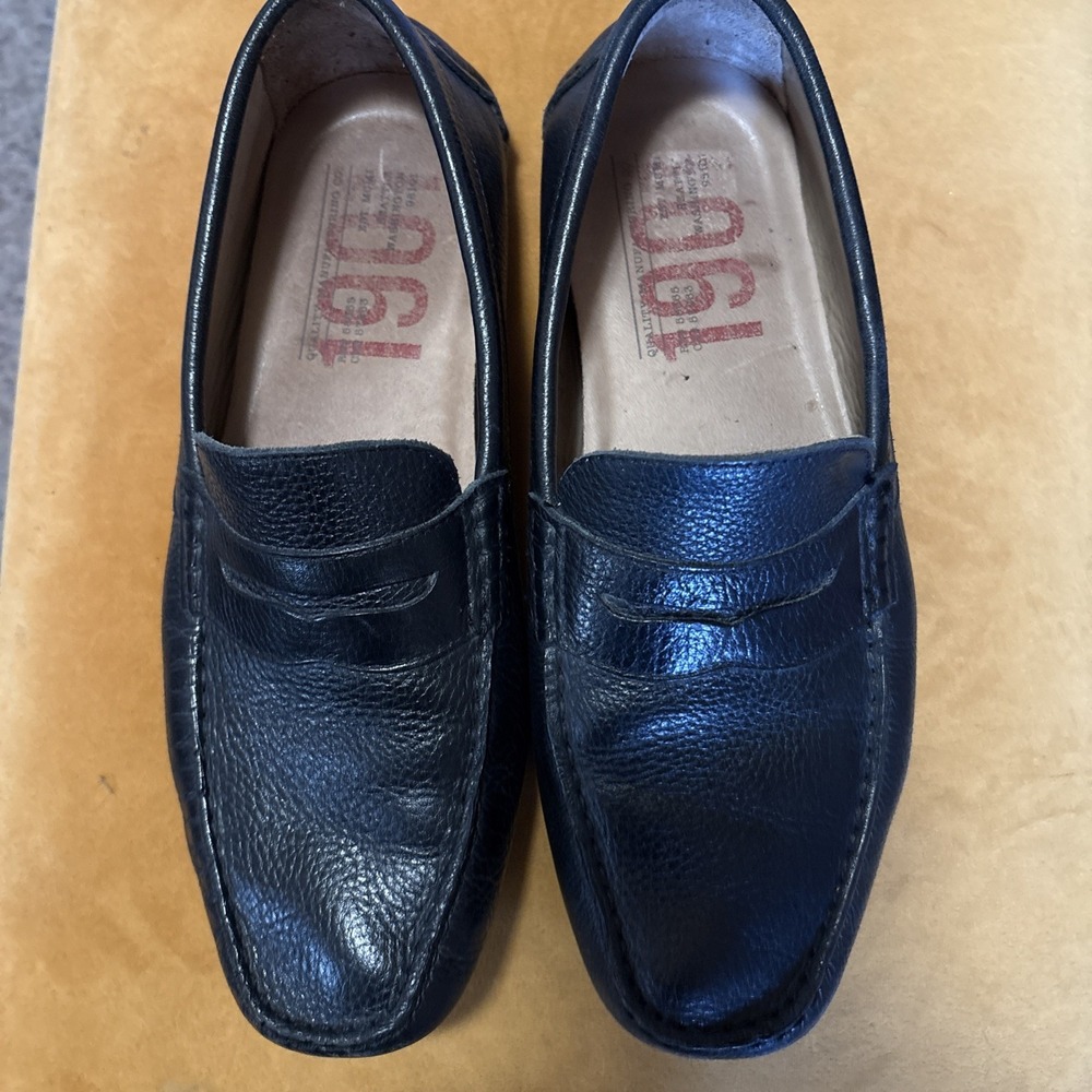 1901 Men's Sz 9 Penny Loafer Black Leather Slip‎ On